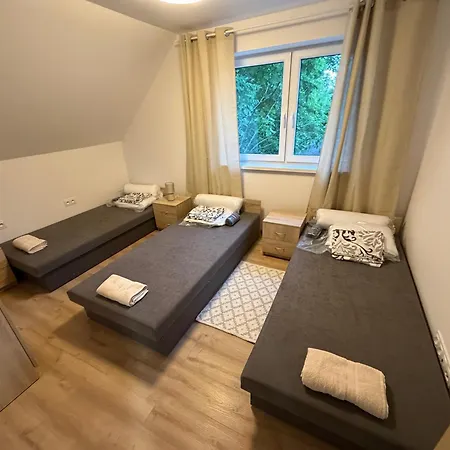 Nad Skarpa Zakroczym